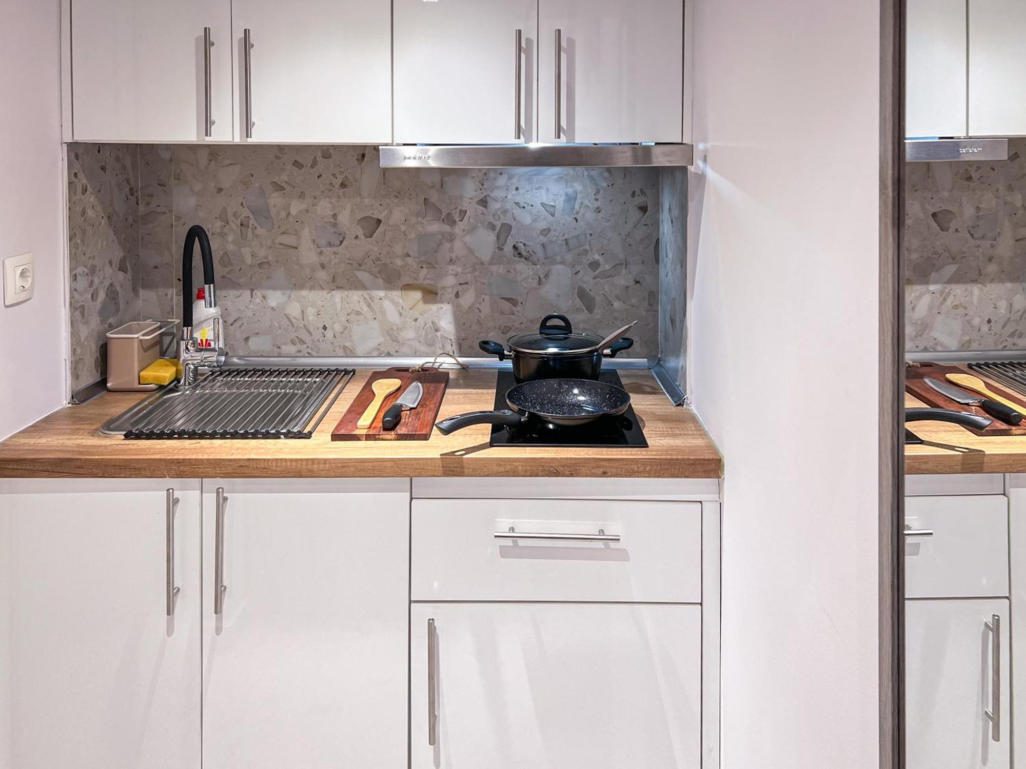 Ikaros Welcome Stay Downtown Loft - Explore Center By Foot - Close To Arch Of Galerius Tesalónica Exterior foto
